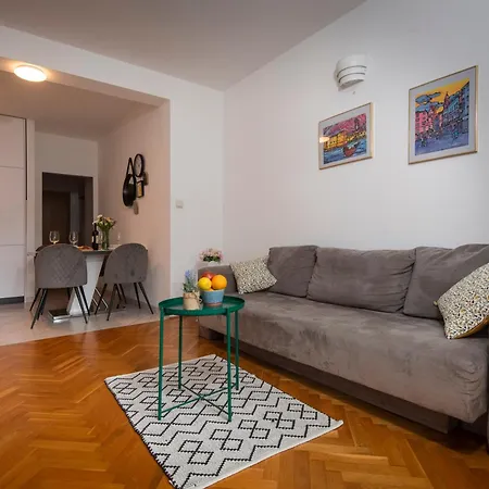 Apartment Petado Split